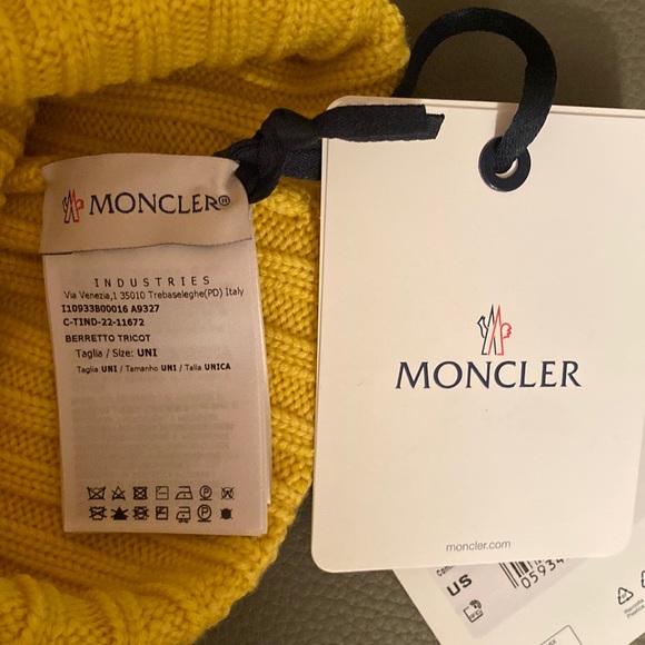 NEW Auth. MONCLER beanie, skull logo wool HAT ONE SZ FITS ALL; UNISEX - Picture 11 of 16